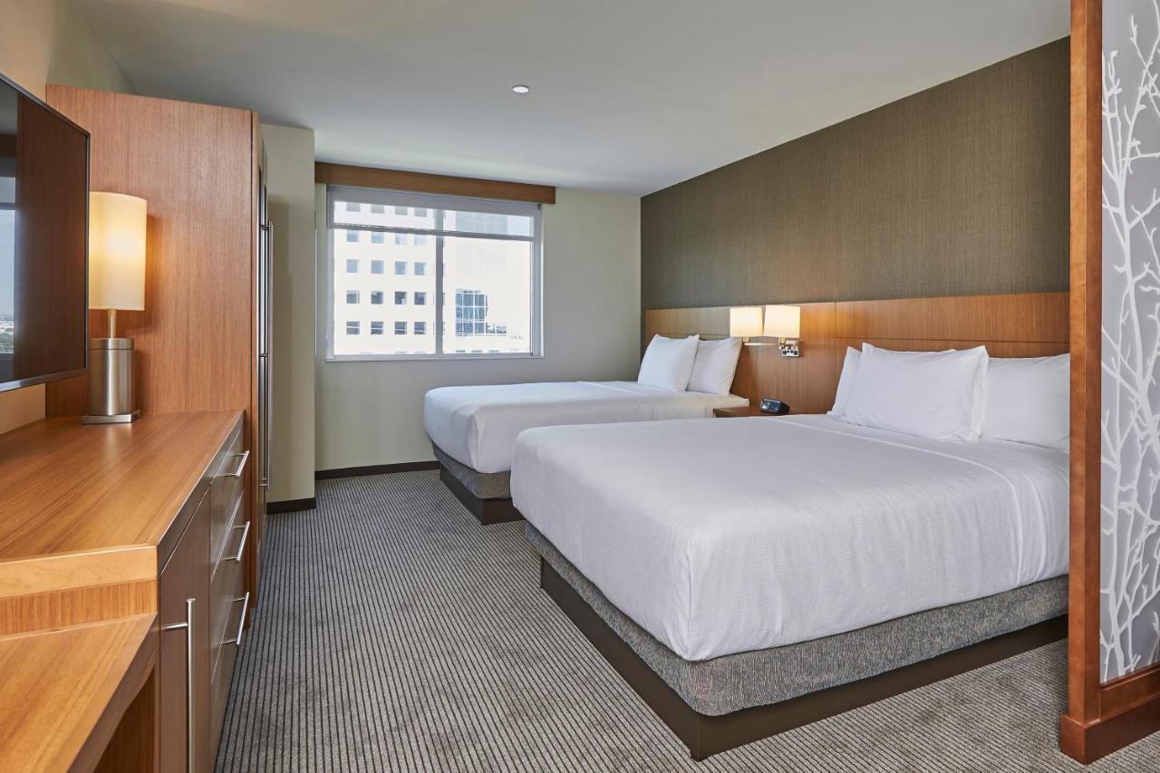 Hyatt Place Toronto/Mississauga Centre Экстерьер фото