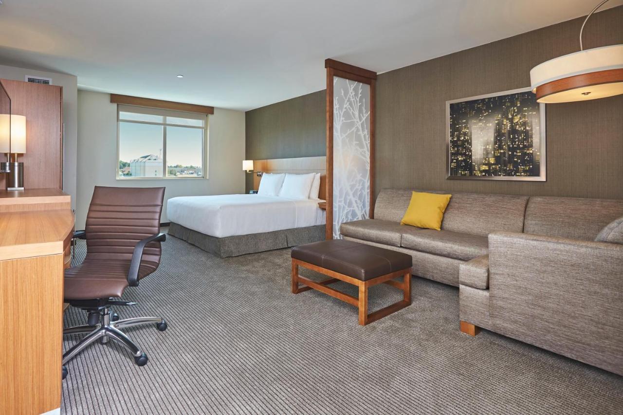 Hyatt Place Toronto/Mississauga Centre Экстерьер фото